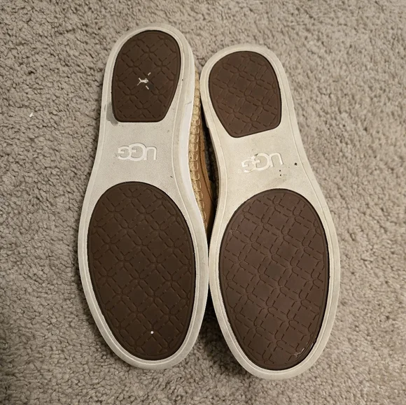 UGG Slip On Sneakers - Picture 2 of 5